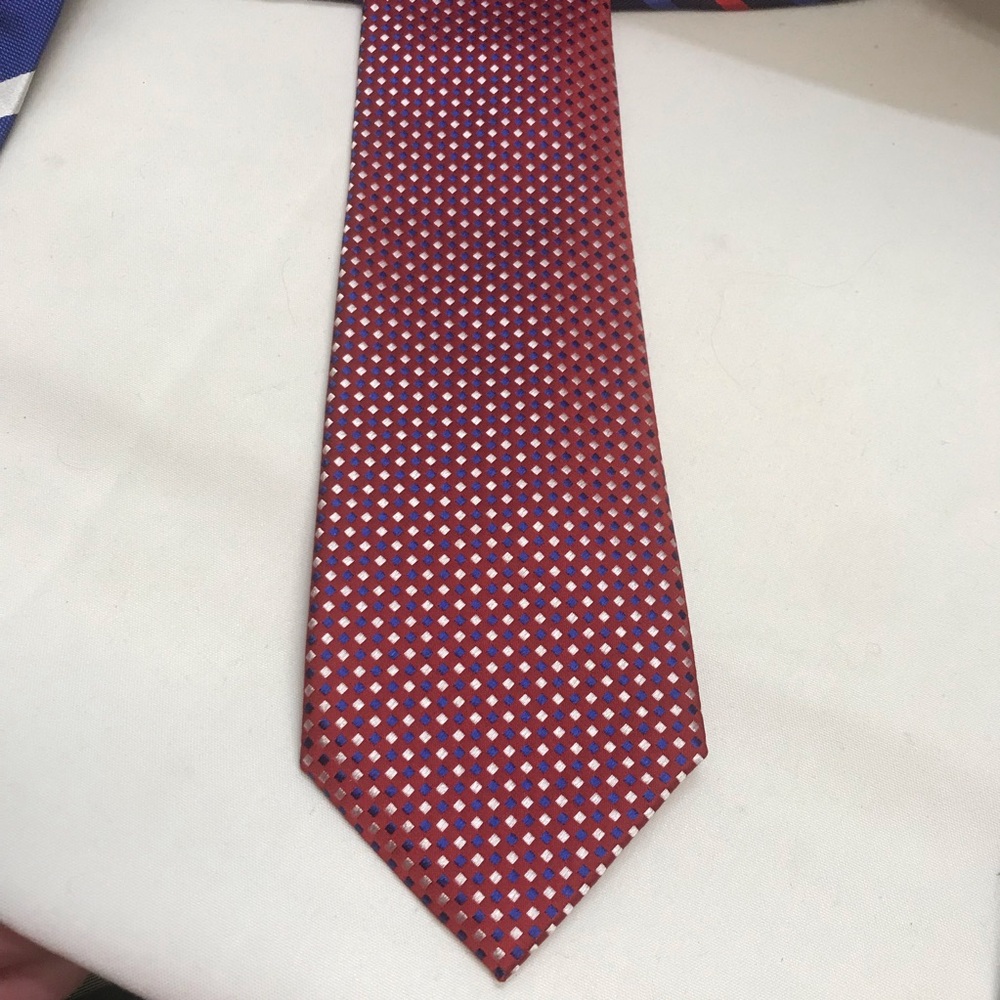Charles Tyrwhitt Men's Red mini diamond silk Necktie Neck Tie